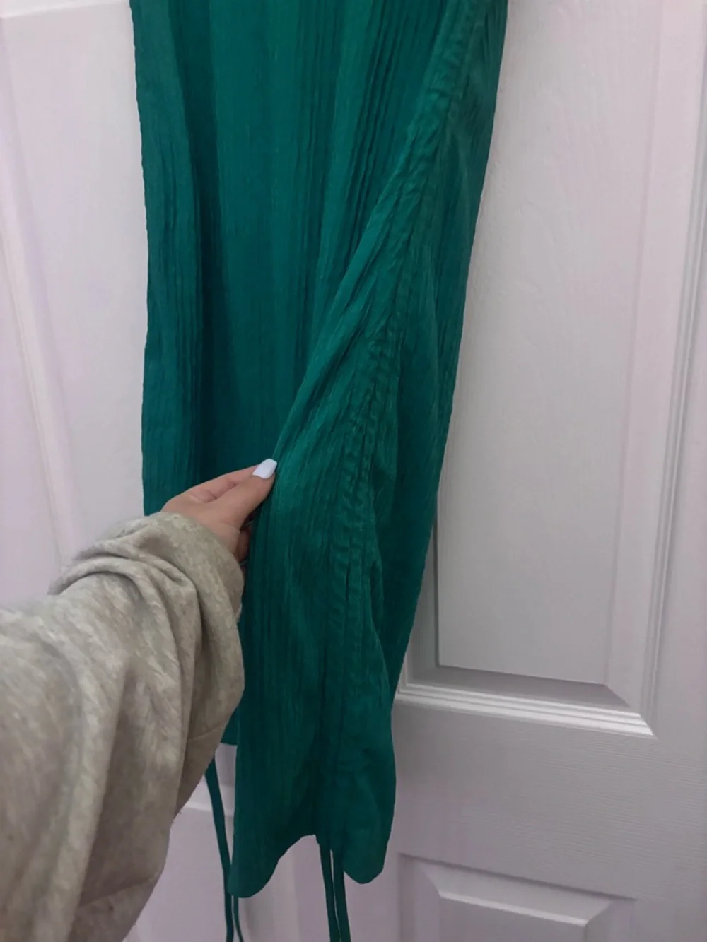Sleeveless Ribbed Green Midi Dress - Picture 2 of 3